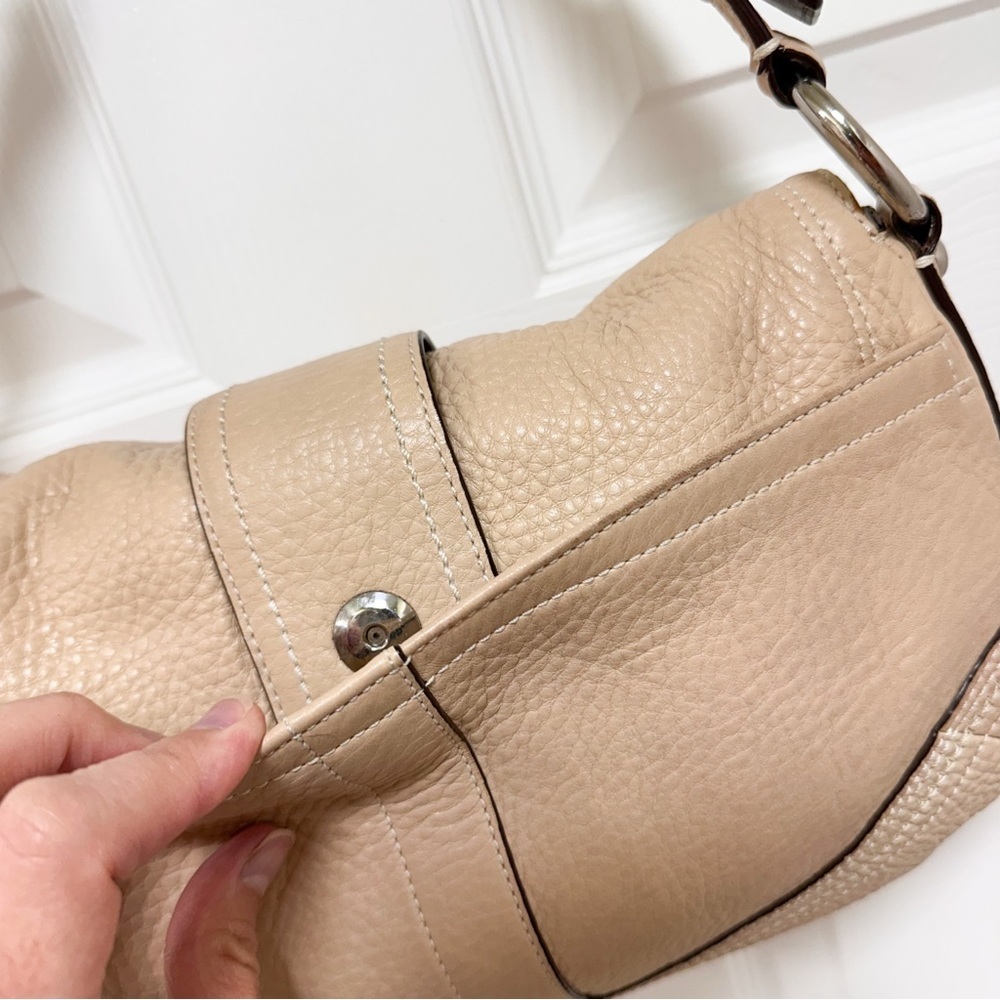 Coach Soho Flap Pebbled Leather Shoulder Bag Sand Beige Large LIKE NEW - Picture 11 of 14